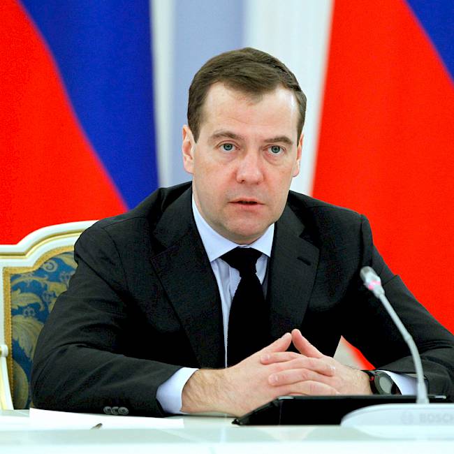 Медведев привел в пример работу гимназии «Корифей"
