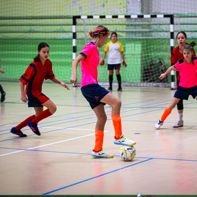 Областной финал корифейских футболисток