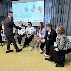 Проект "4 х 4" стартовал в "Корифее"