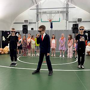 Вторая неделя - полёт нормальный!