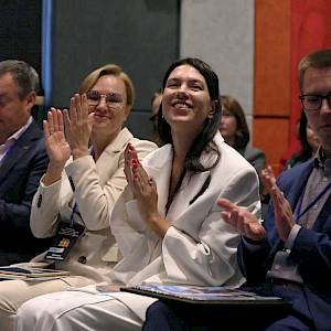 "Строим не стены, а смыслы"