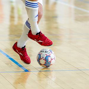 Корифеи в мини-футбольном финале