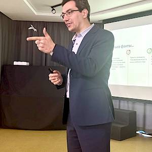 Корифей многогранный