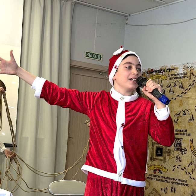 Санта-Клаус заехал в "Корифей"