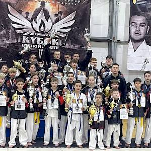 Каратист серебряной пробы