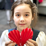 Крепко дружим и дарим книги