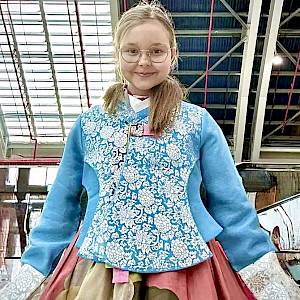 Запевать лучше хором