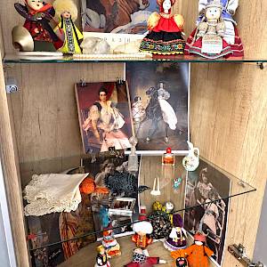 Куклы и кони