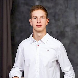 Гимназия 210